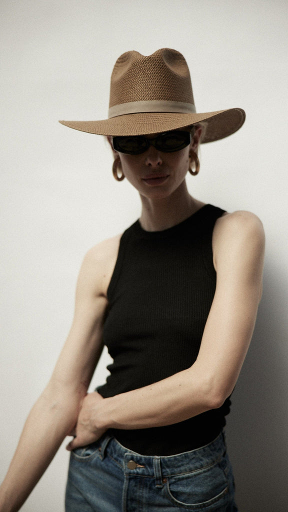 Adriana Hat