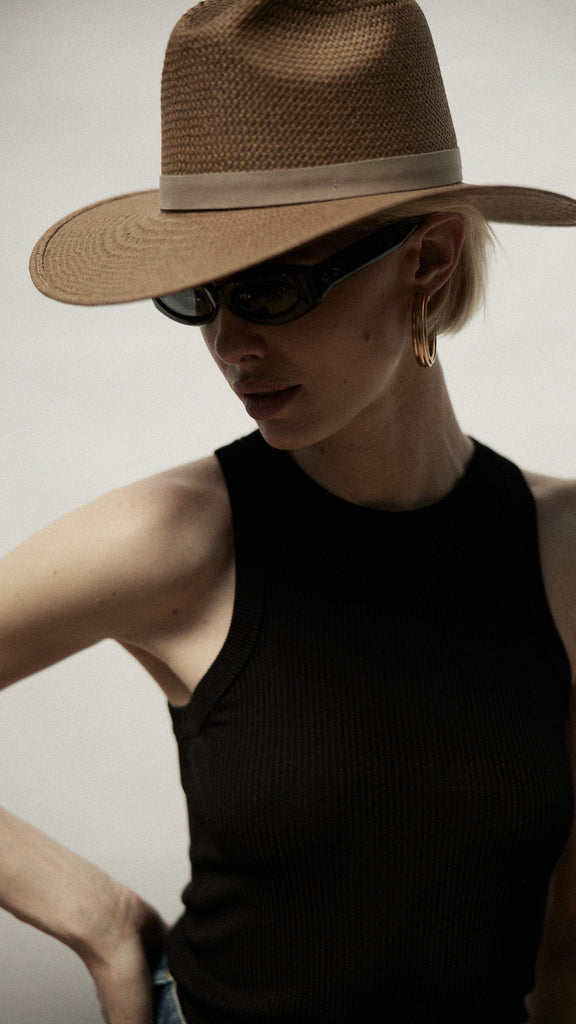 Adriana Hat